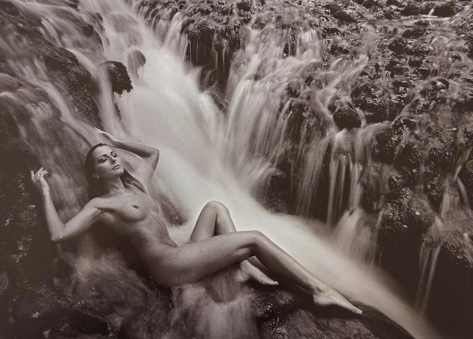 Best nude contemporary Photography, 2019: Artist/Photographer: Various Photographers Title/Subject: Best nude contemporary Photography Type Of Print: Authentic Sheet Fed Photogravure/Heliogravure. Date Of Print: 2019 Paper: Medium weight, sat