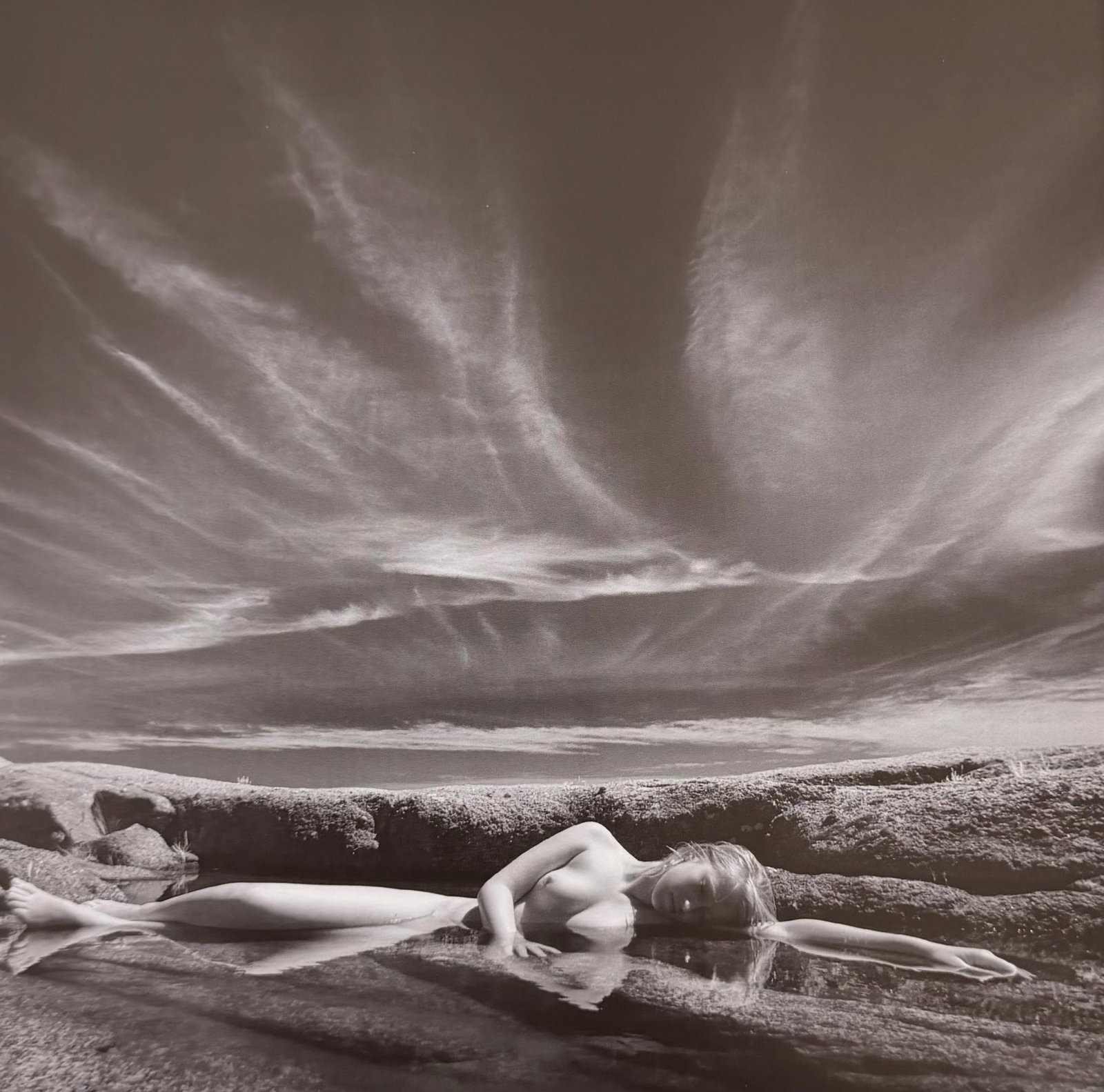 Best nude contemporary Photography, 2019: Artist/Photographer: Various Photographers Title/Subject: Best nude contemporary Photography Type Of Print: Authentic Sheet Fed Photogravure/Heliogravure. Date Of Print: 2019 Paper: Medium weight, sat