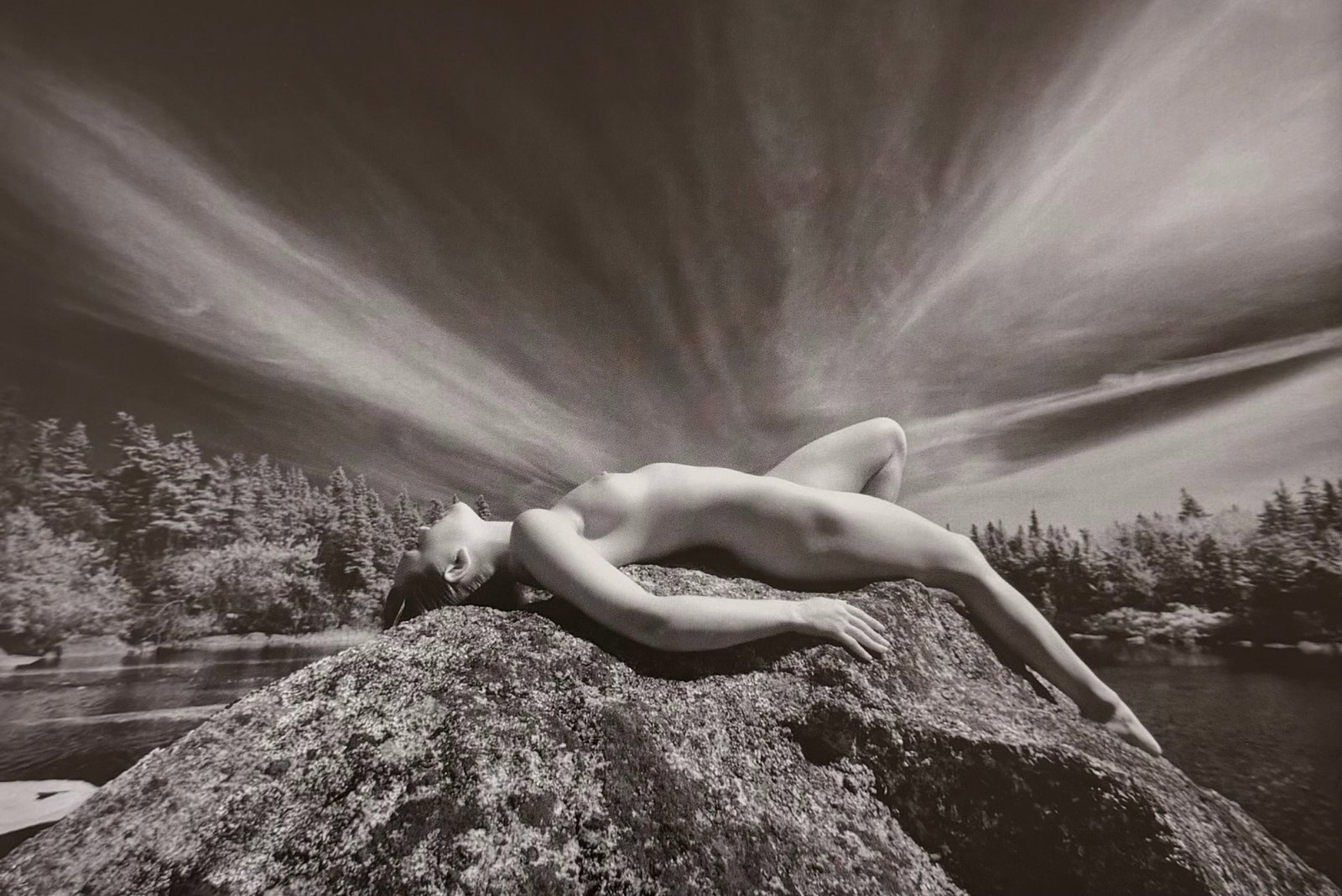 Best nude contemporary Photography, 2019: Artist/Photographer: Various Photographers Title/Subject: Best nude contemporary Photography Type Of Print: Authentic Sheet Fed Photogravure/Heliogravure. Date Of Print: 2019 Paper: Medium weight, sat