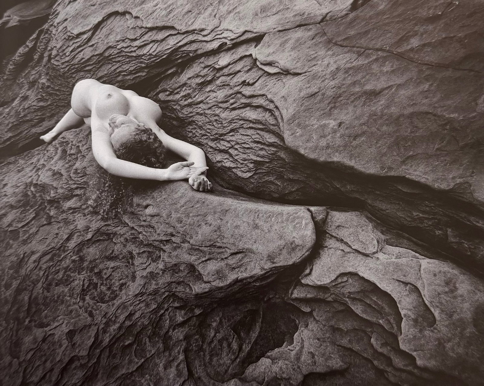 Best nude contemporary Photography, 2019: Artist/Photographer: Various Photographers Title/Subject: Best nude contemporary Photography Type Of Print: Authentic Sheet Fed Photogravure/Heliogravure. Date Of Print: 2019 Paper: Medium weight, sat