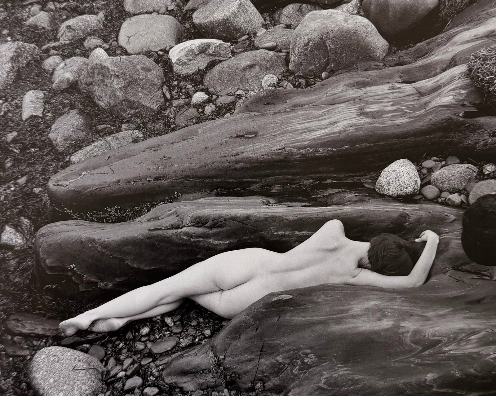Best nude contemporary Photography, 2019: Artist/Photographer: Various Photographers Title/Subject: Best nude contemporary Photography Type Of Print: Authentic Sheet Fed Photogravure/Heliogravure. Date Of Print: 2019 Paper: Medium weight, sat