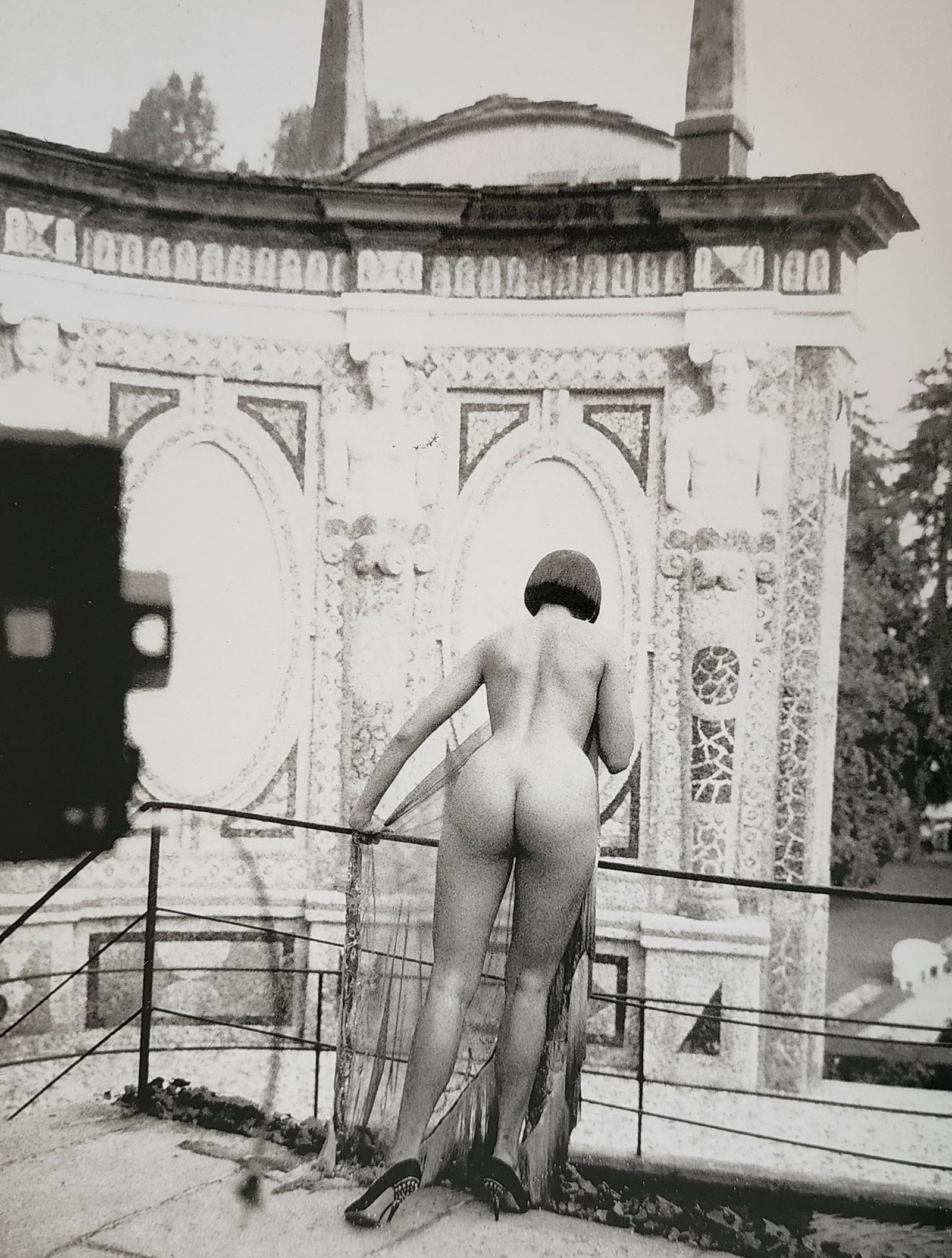 Helmut Newton 'Woman 1995': Photographer: Helmut Newton Title/Subject: Woman Date Of Negative: 1971 - 1991 Type Of Print: Authentic Sheet Fed Photogravure/Heliogravure. Date Of Print: 1995 Paper: Medium weight, satin/matte finis