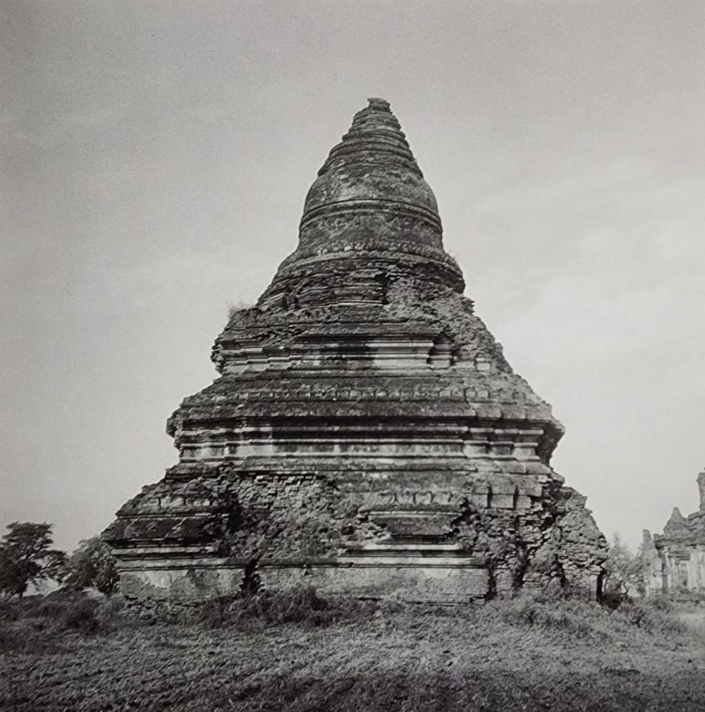 Lynn Davis, Pagan, Burma, 1993 - Limited edition of 50 - 2 (1 of 1)