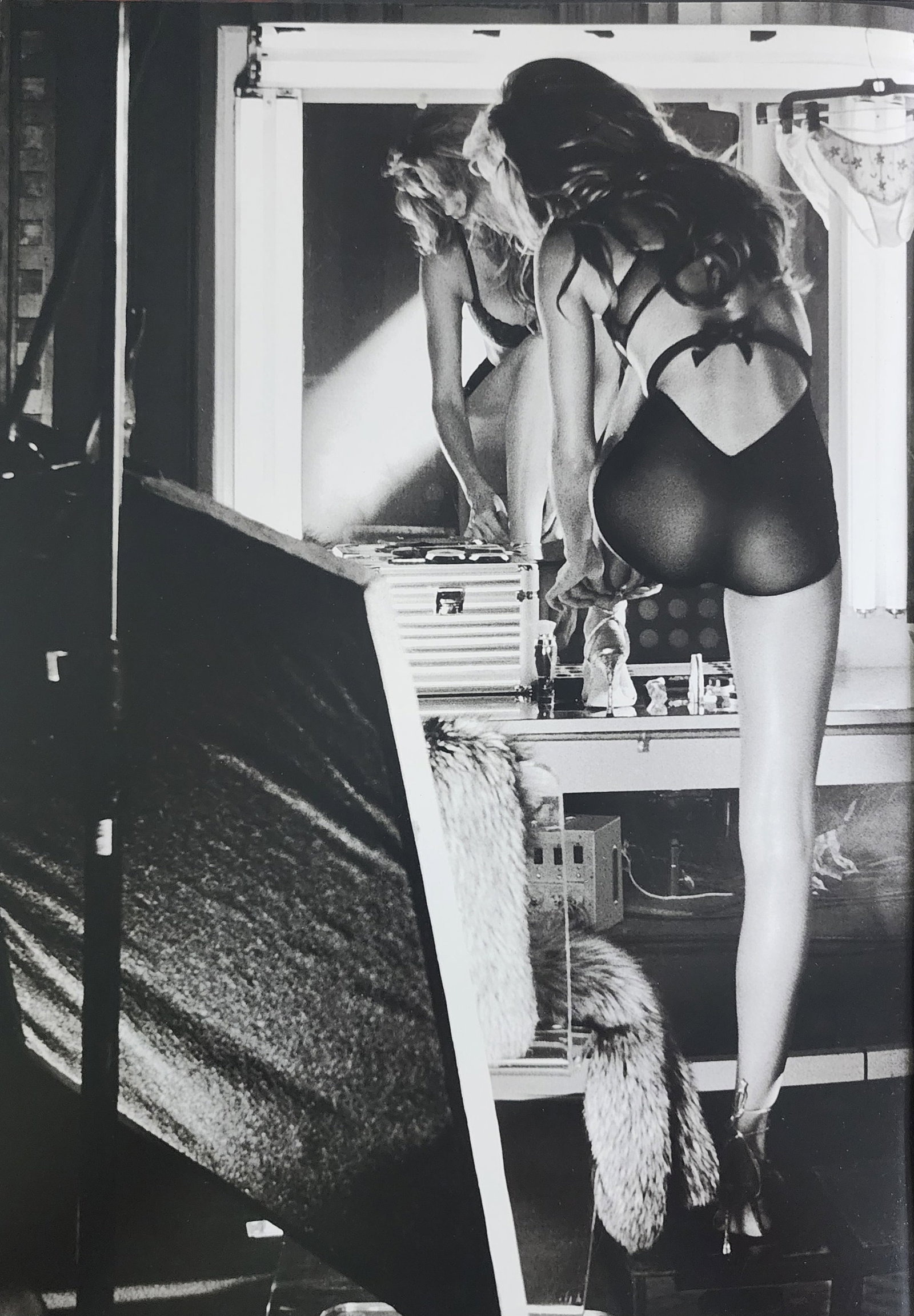 Russell James, Victoria's Secret models, Backstage, 2003 (1 of 1)