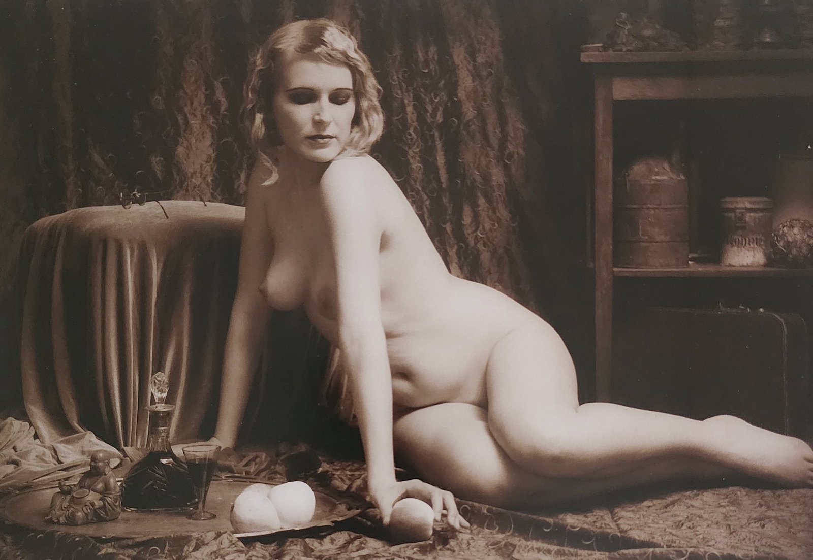 Mats Oun, Best nude contemporary, 2019: Artist/Photographer: Mats Oun Title/Subject: Best nude contemporary Print Type: Photogravure/Heliogravure. Date Of Print: 2019 Paper: Medium weight, satin/matte finish. Print Origin: China Approximate