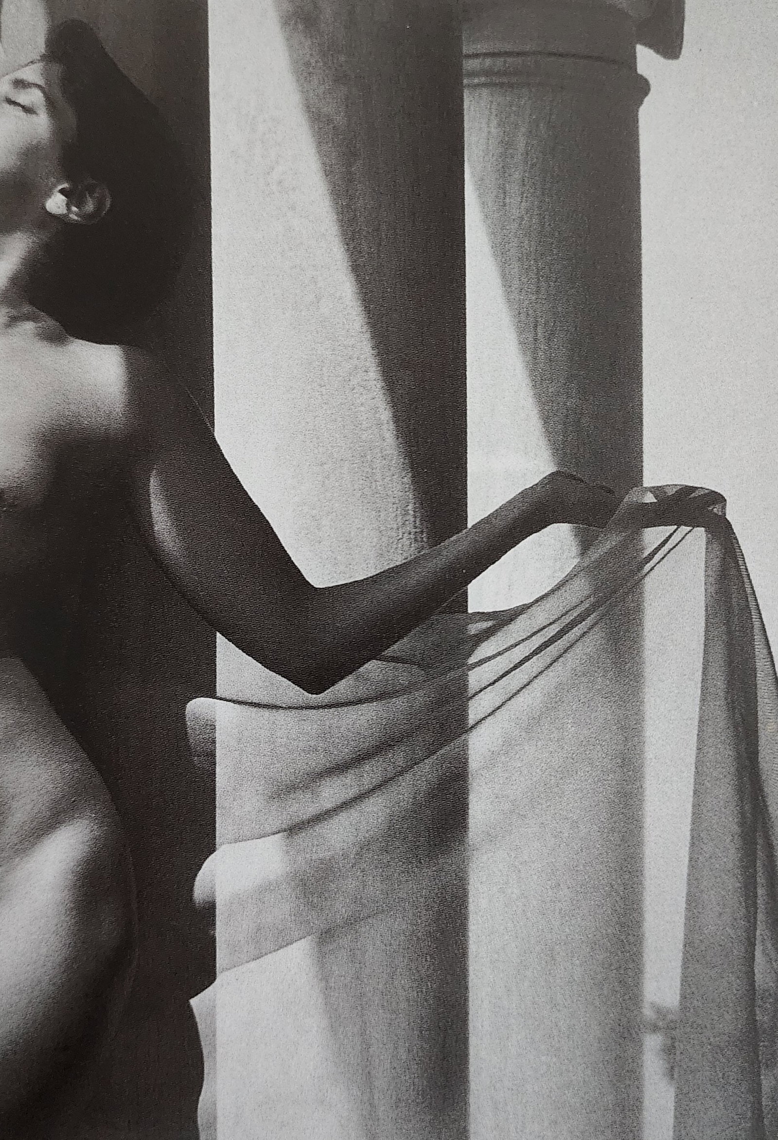 Erotique Masterpiece, 1998: Artist/Photographer: Man Ray, Marconi, Agelou, Y. Park, E. Weston, G. Riebicke, R. Koppitz, Manasse, H.P. Horst, N. Parkinson, Bill Brandt..... Title/Subject: Erotique Masterpiece Type Of Print: Authe