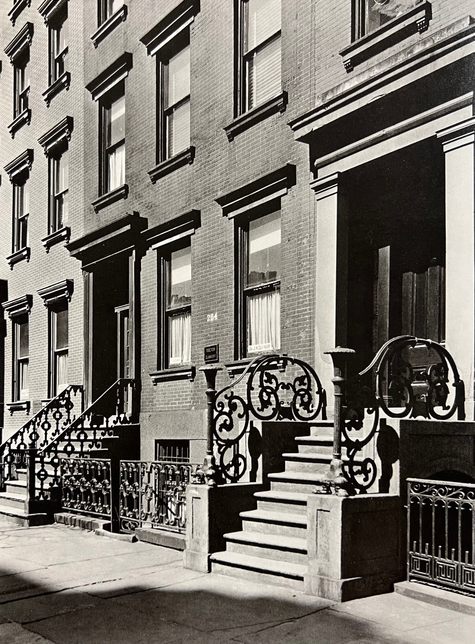 Berenice Abbott, East Broadway, No. 294, 1930s (1 of 1)