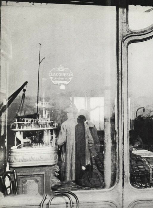 Henri Cartier Bresson, Marseille Cafe Port, 1952-1: Item Details Description Photographer: Henri Cartier-Bresson (French 1908 - 2004) - Internationally renowned photographic artist - widely considered the "father" of modern photojournalism. Subject/Tit