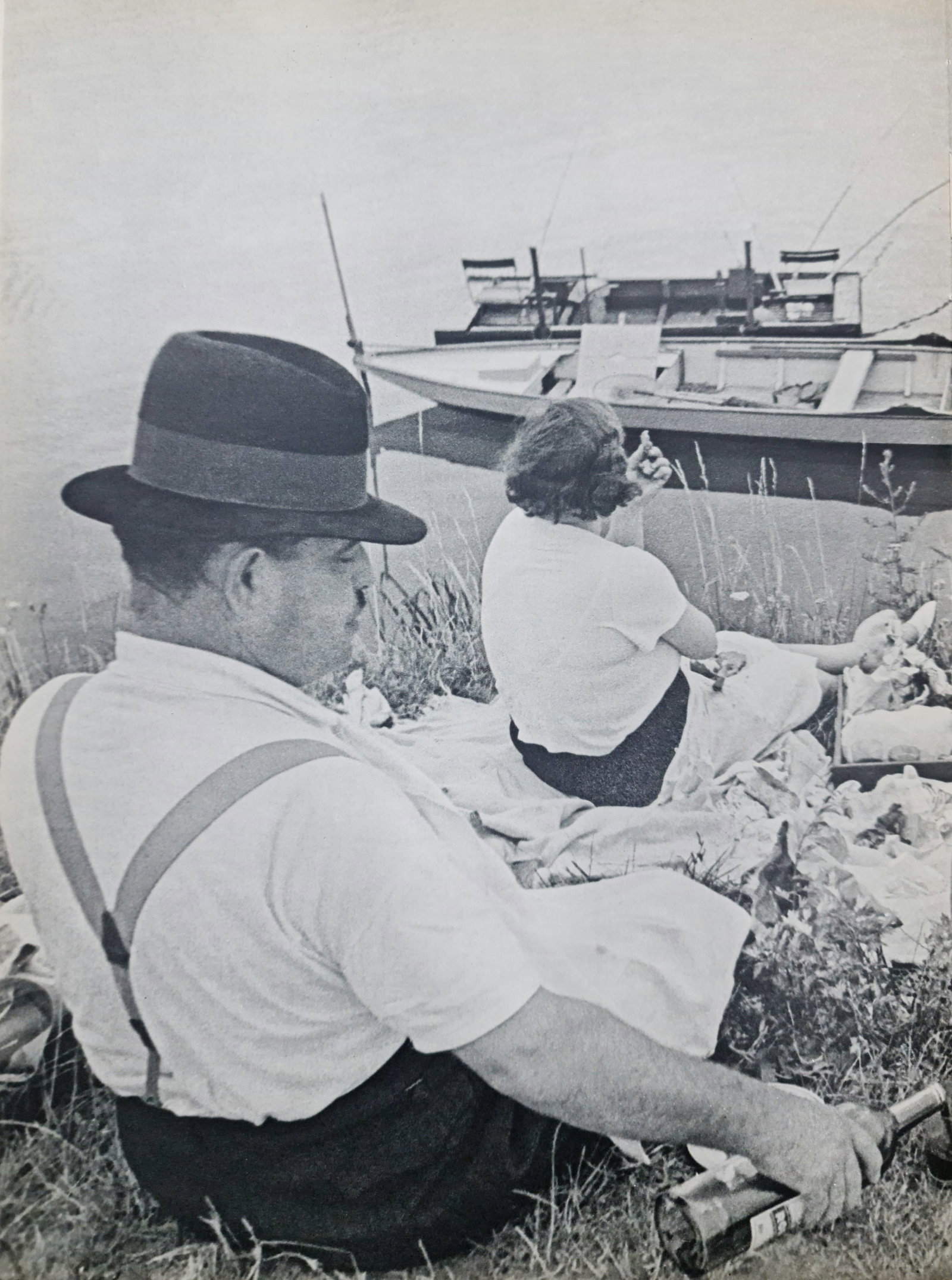 Henri Cartier Bresson, Sunday on The Banks of Marne, 1938: Item Details Description Photographer: Henri Cartier-Bresson (French 1908 - 2004) - Internationally renowned photographic artist - widely considered the "father" of modern photojournalism. Subject/Tit