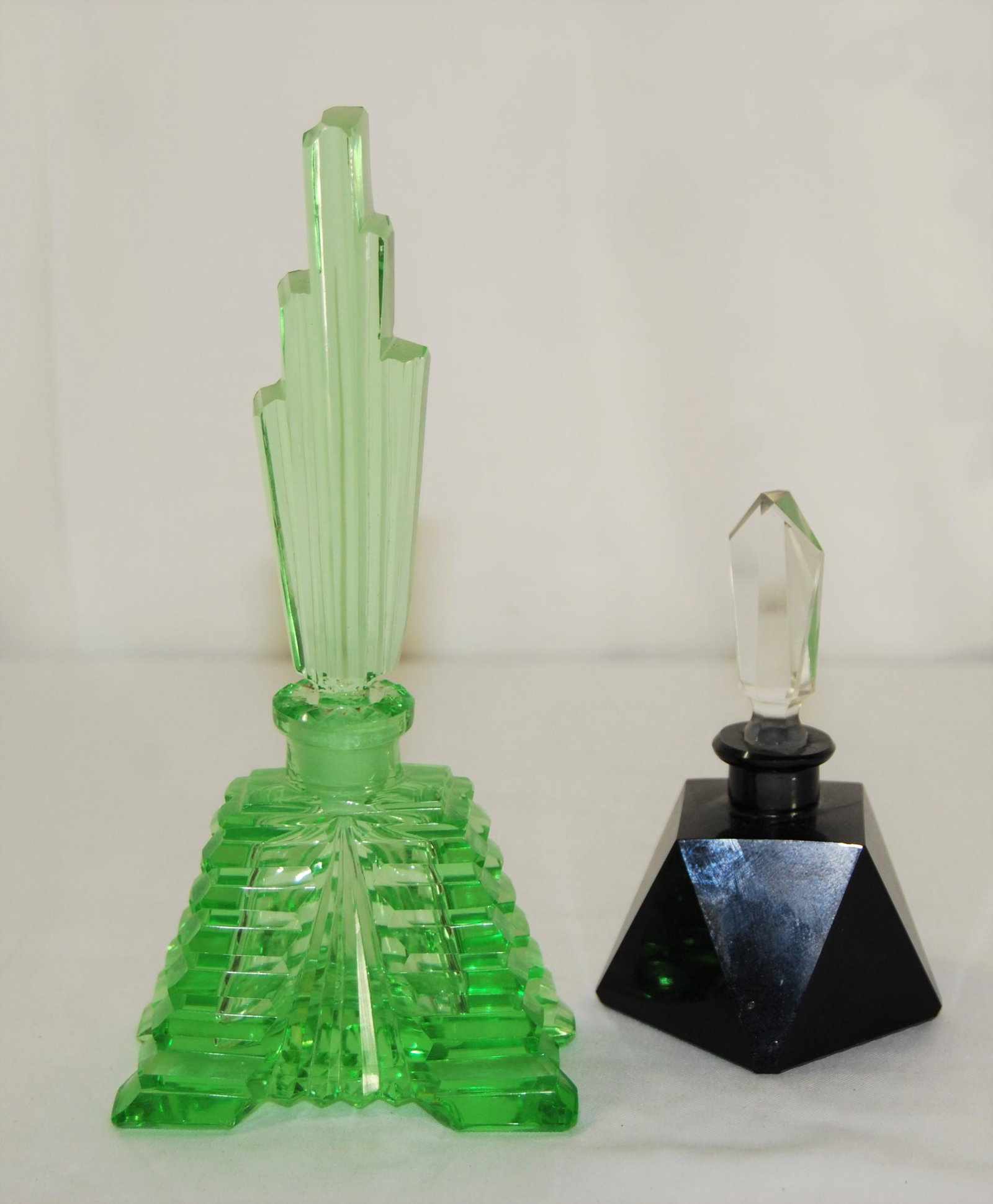 20+ Art Deco, Art Nouveau, Czech, Art Glass: Art Deco, Art Nouveau, Czech, Depression and Art Glass. Lot of 20+ glass items includes: great looking green glass Art Deco perfume bottle with glass stopper 6¾”h, nice Czechoslovakian blac