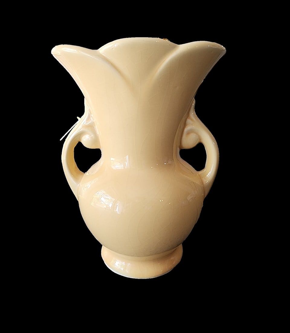 Vintage USA Marked Yellow Pottery Vase (1 of 4)