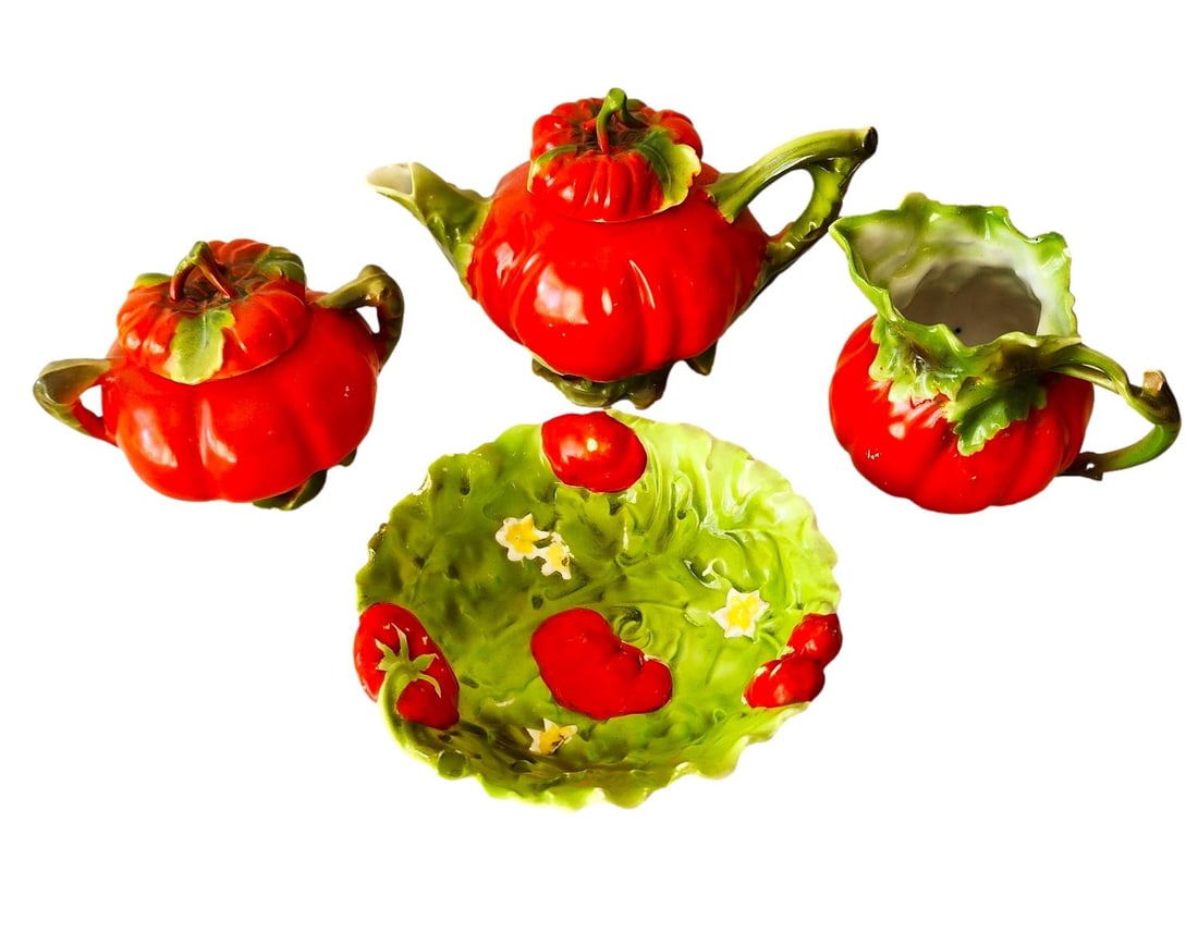 Antique Royal Bayreuth Tomato Teaset.Bavaria - 4 pieces (1 of 4)