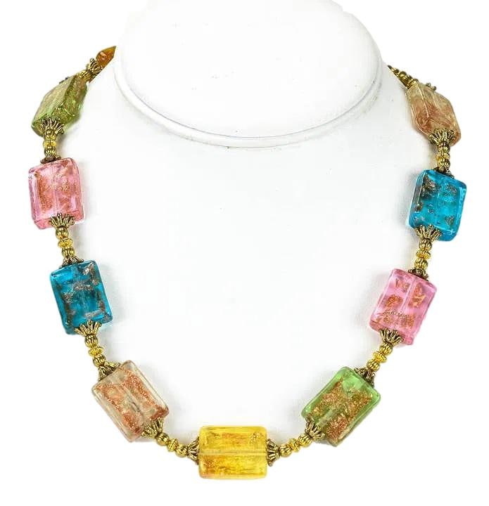 Vintage Italian Murano Art Glass Bead Necklace. Each Bead feature Gilt Metal between each Bead. 18": Nice Craftmanship. 18 inches.