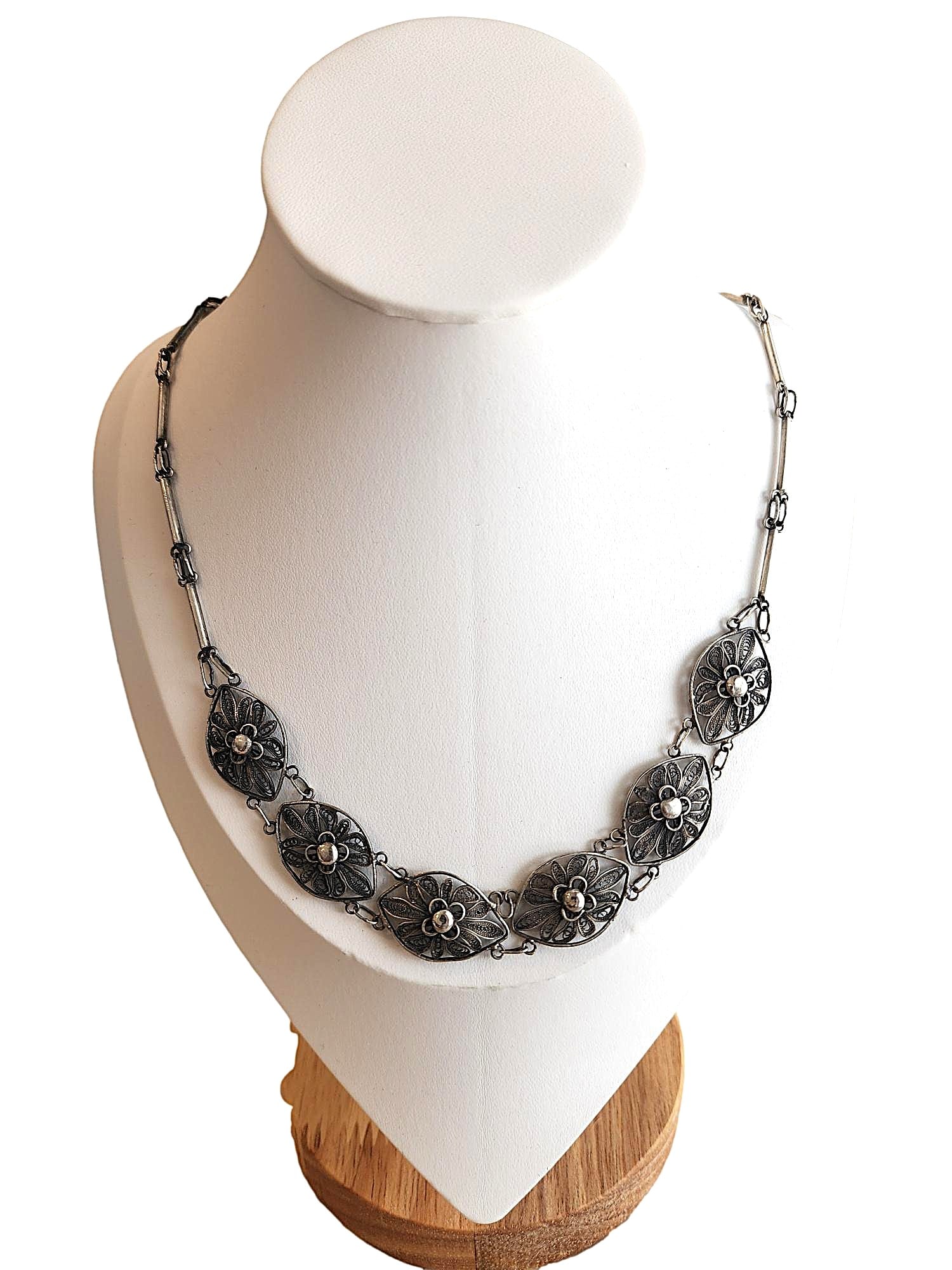 New - Sterling Filigreed Necklace. 17".: Delicate Design. 17".