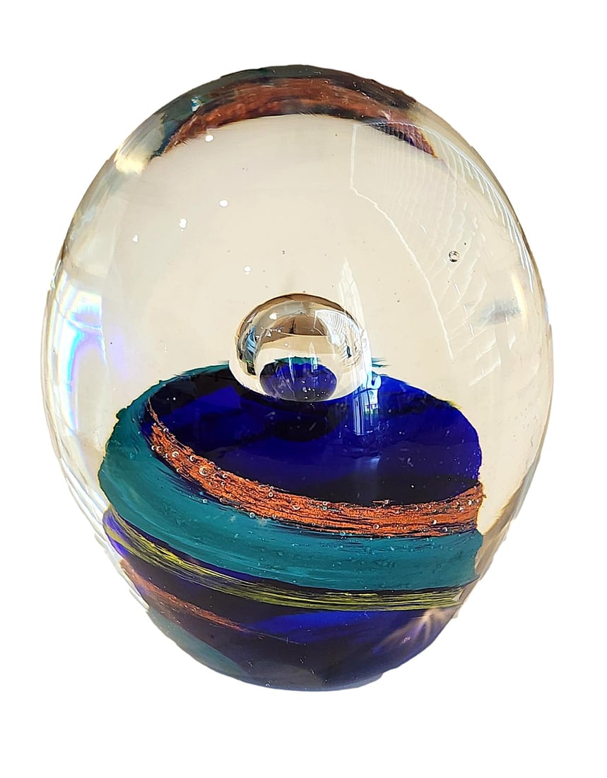 Glass Paperweight - Egg Shape with Large Center Bubble. (1 of 3)