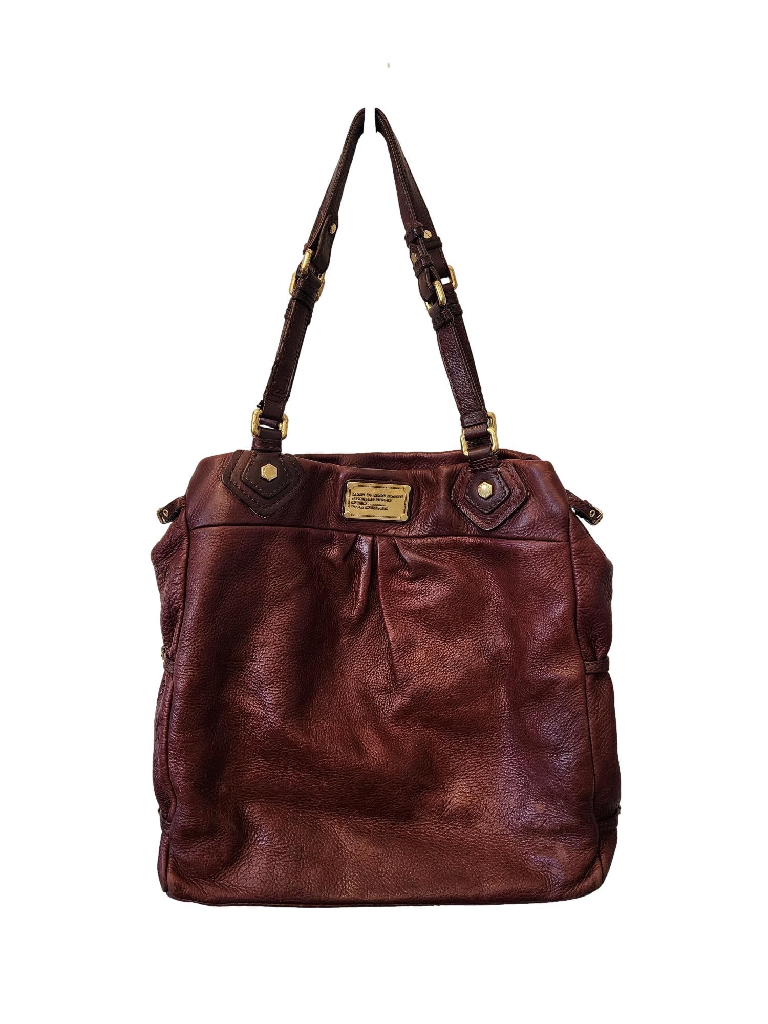 Unisex Marc Jacobs Leather Cross Body Satchel - Workwear / Standard Supply: This vintage satchel bag is in pretty good condition overall. This is a Unisex - Men's or Woman's Satchel. The leather is 100% Cowhide. Brass toned hardware. In a deep Wine color. The leather handle i