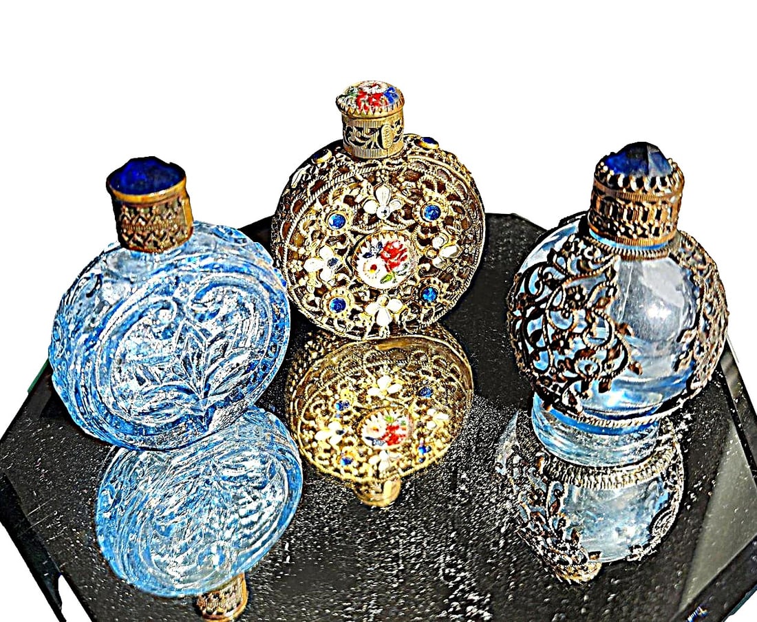 A collection of 3 miniature Perfume Bottles - One marked Czechoslovakia (1 of 2)