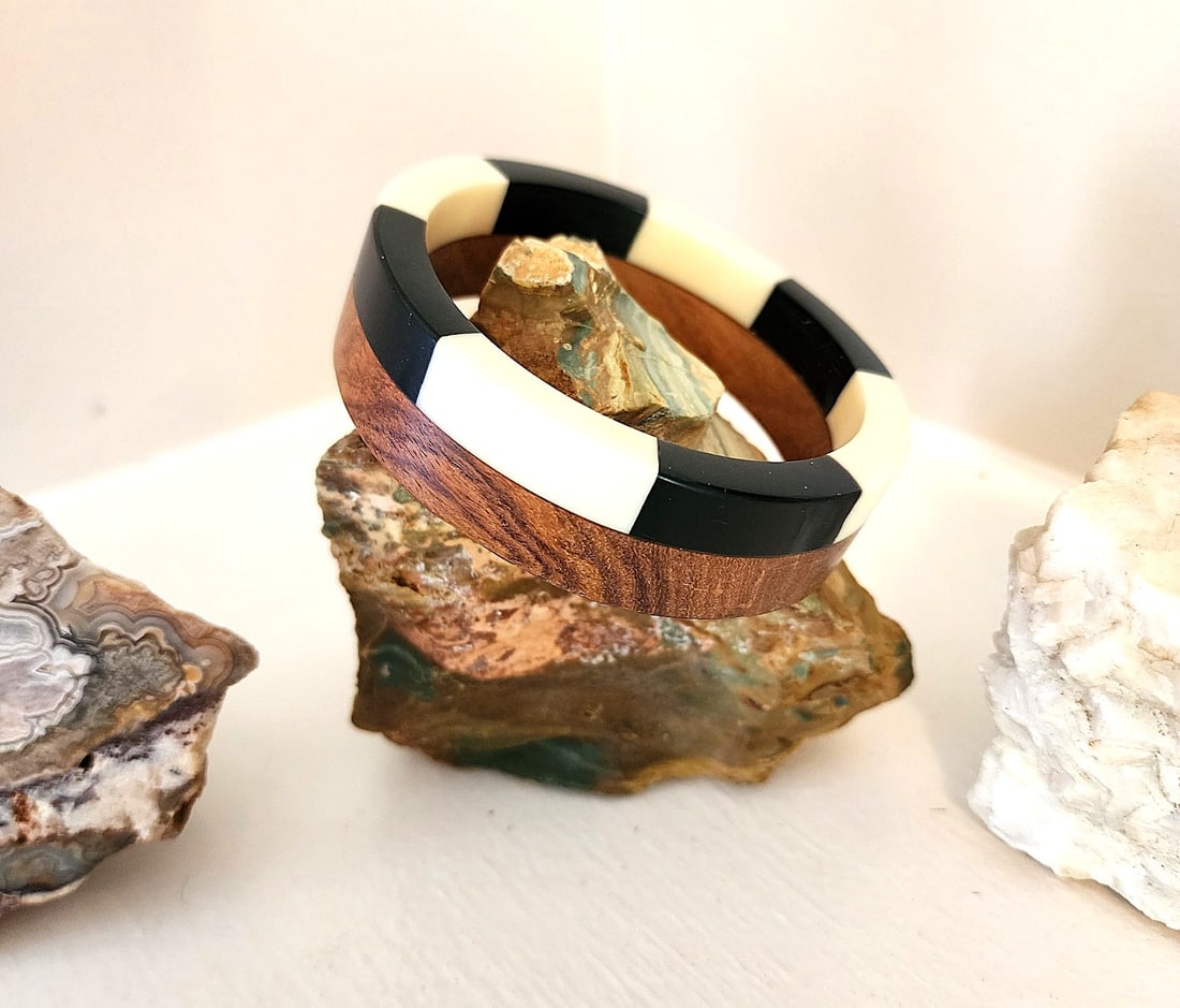 Vintage 2-layer Fashion Bangle Bracelet - unmarked (1 of 3)