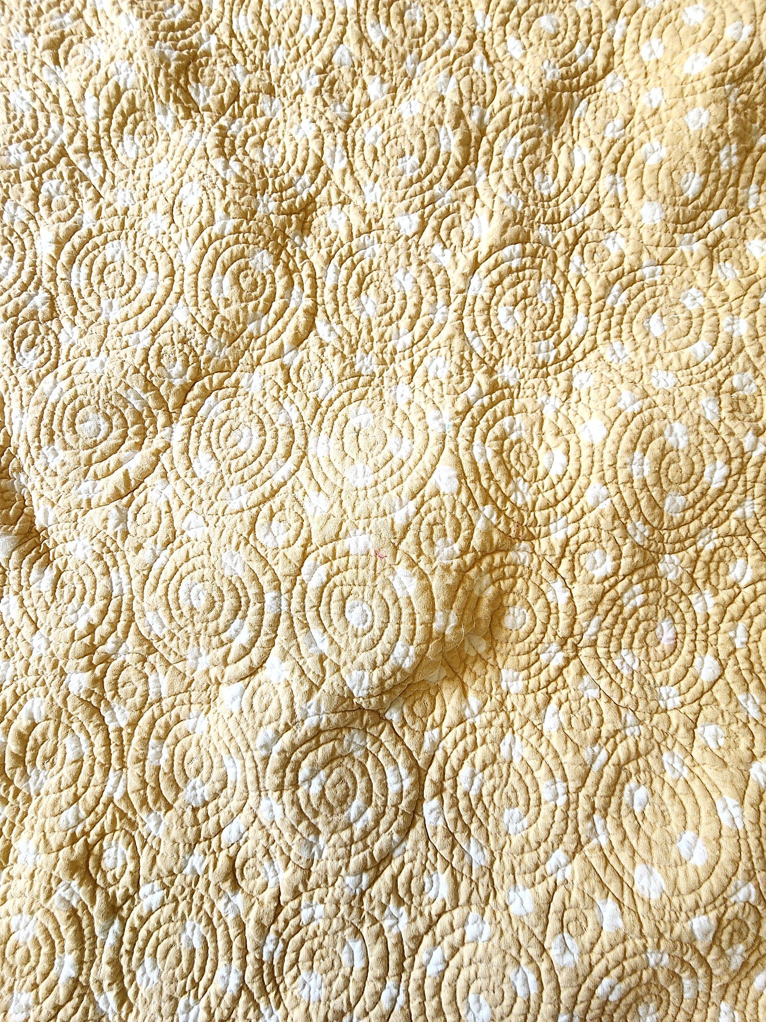 Vintage Yellow and White Queen Quilt - 84" x 84" (1 of 10)