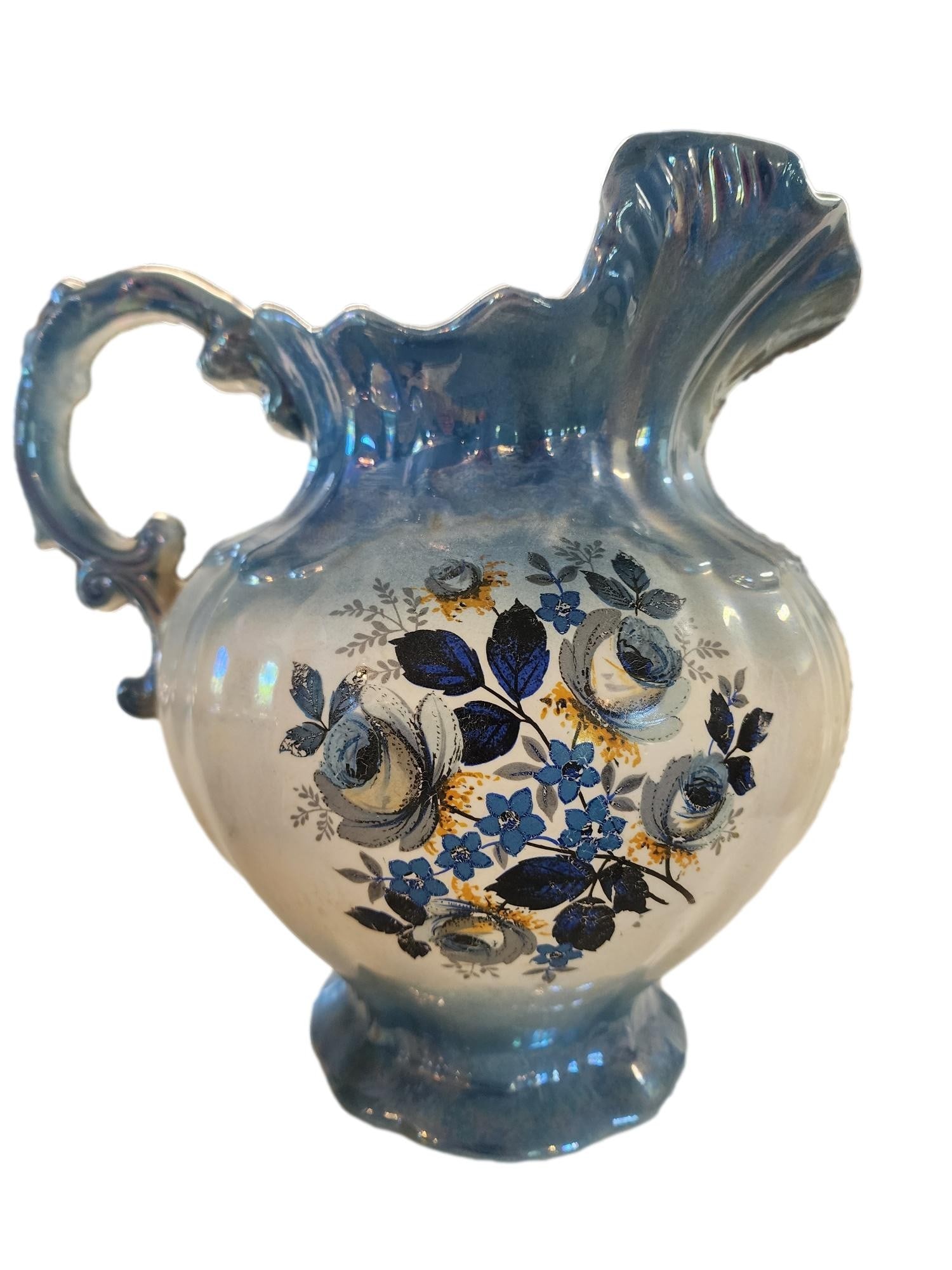Vintage Pearlized Luster Finish Blue/ White Picture and Washbowl: This set is in very good condition. Maker unknown. The gloss finish gives the set a 'luster' finish. There are no chips, cracks, or repairs. There may be some minor wear from age. Due to the size, por