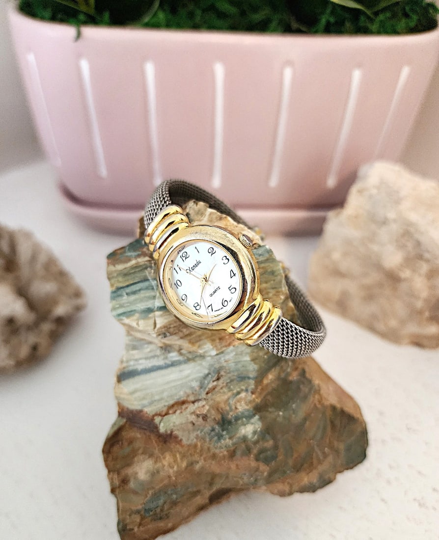 Vintage woman's Cuff Watch by Xanadu - Quartz - Running (1 of 2)