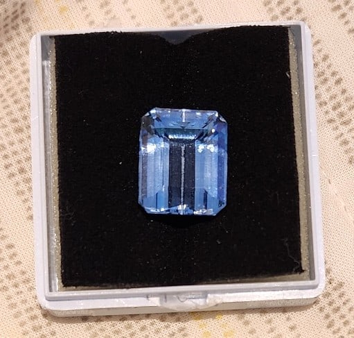 21.45 ct. Octagon/Emerald Cut Sky Blue Quartz Gemstone (1 of 3)