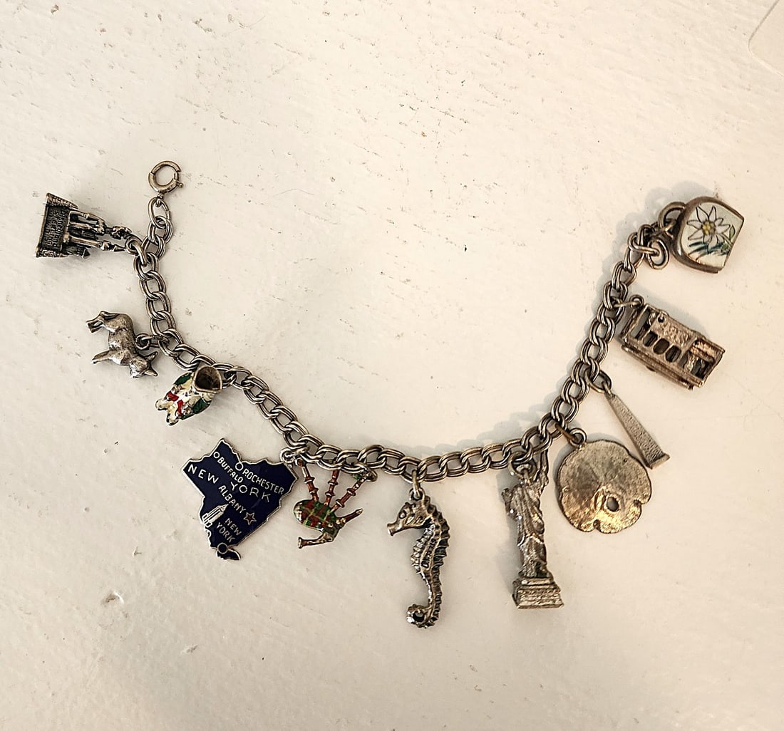 Sterling Silver Charm Bracelet - New York themed - 11 charms (1 of 1)