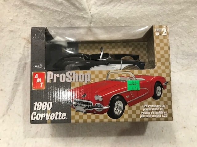 Model Kit AMT Pro Shop 1960 Corvette Model (1 of 1)