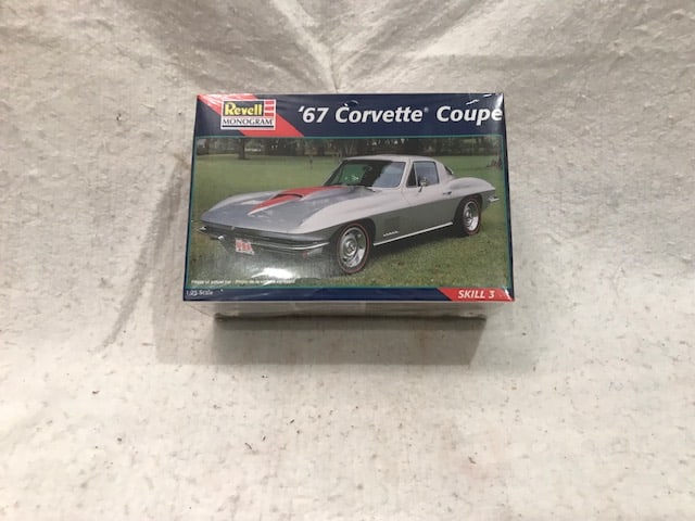 Revell Model Kit 67 Chevy Corvette Coupe Unopened (1 of 3)