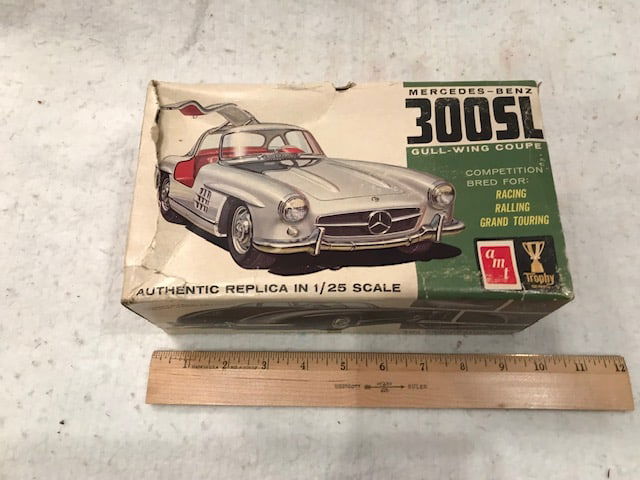 AMT Model Kit Mercedes Gullwing Unopened (1 of 3)