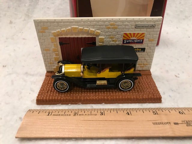 Matchbox MOYY Y-9 Simplex 50 w/box: Matchbox MOYY Y-9 Simplex 50 w/box. Size: 5" w x 4" d x 6" h