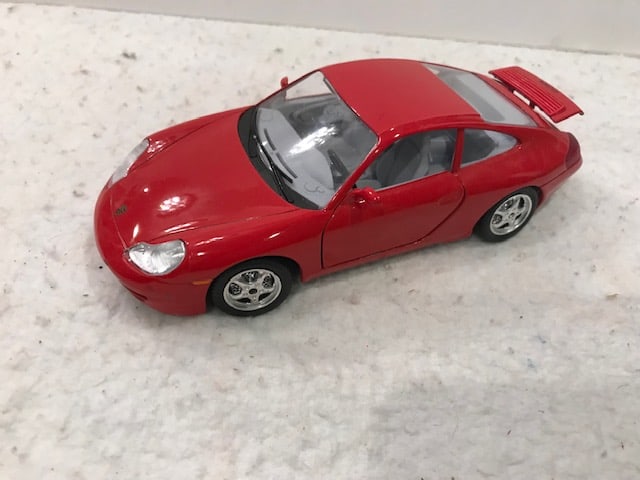 Die Cast Burago Porsche 911 Red (1 of 4)