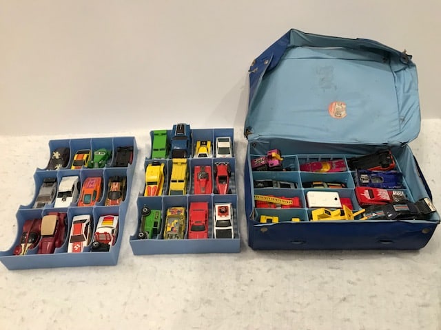 Lot of Vintage Matchbox in cases: Lot of Vintage Matchbox in cases. Size: 18" w x 12" d x 4"h