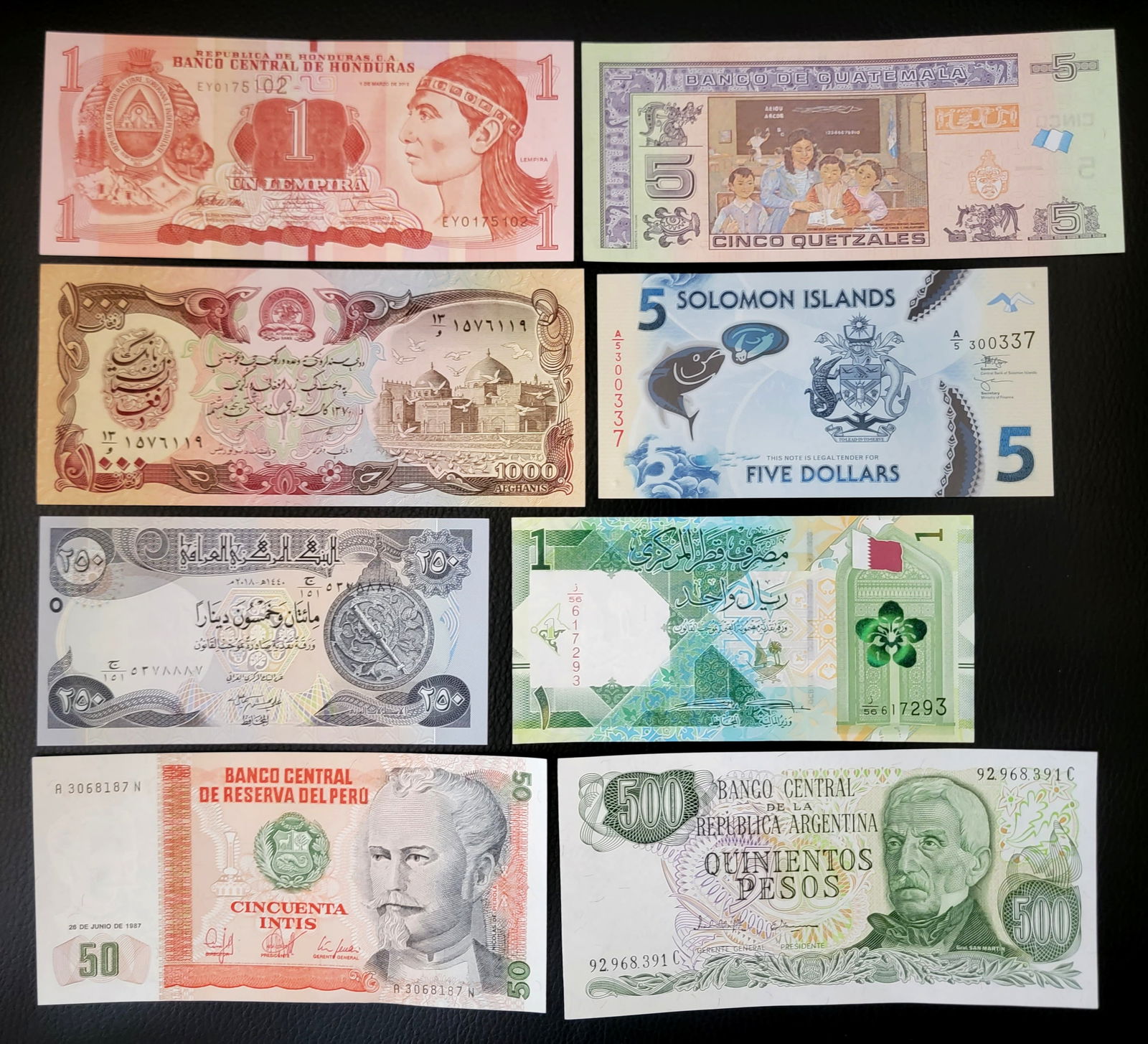Foreign Currency Paper & Polymer Note Lot (1 of 2)