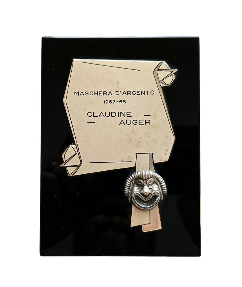 Maschera D'Argento Award Silver Mask Presented to Claudine Auger James Bond Actress Tony Equivalent: An important and culturally significant Italian Maschera D'Argento award "prize", 1967-8 presented to French actress Claudine Auger who played Domino in the James Bond film Thunderball. This award is