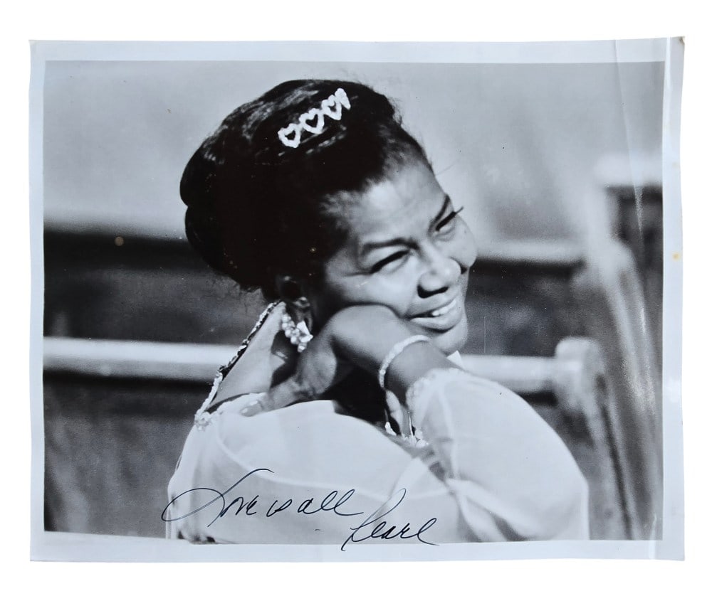 Signed Pearl Bailey Press Photo African American Singer / Actress (1 of 2)