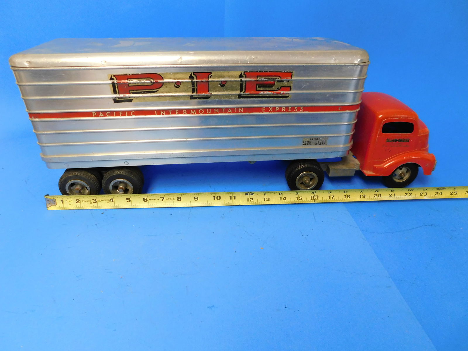 Smith Miller Die Cast Pressed Steel Tractor Trailer Pacific Intermountain Express (1 of 4)