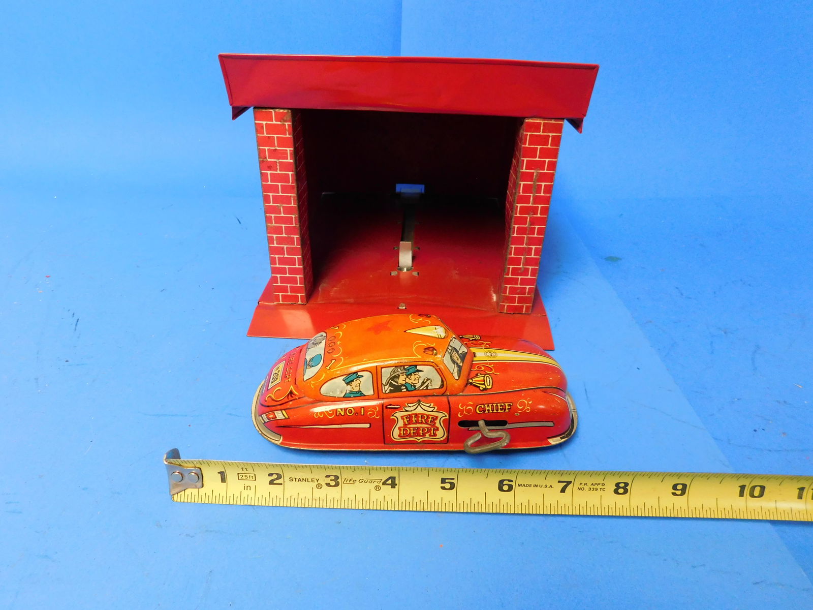 Courtland Firehouse and Marx Fire Chief car. Fire department (1 of 6)