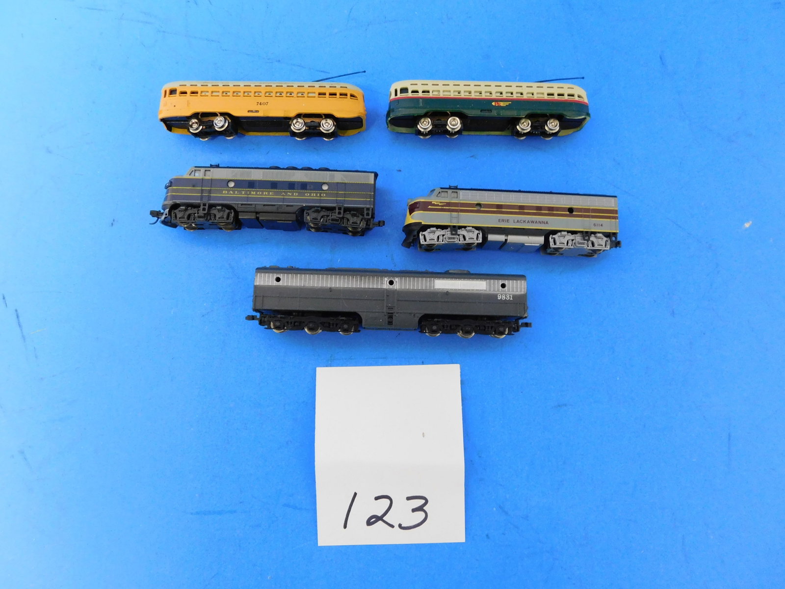 N gauge Diesels and PCC Street car various roadnames: Lot contains 2 N gauge Diesels and various PCC Street cars