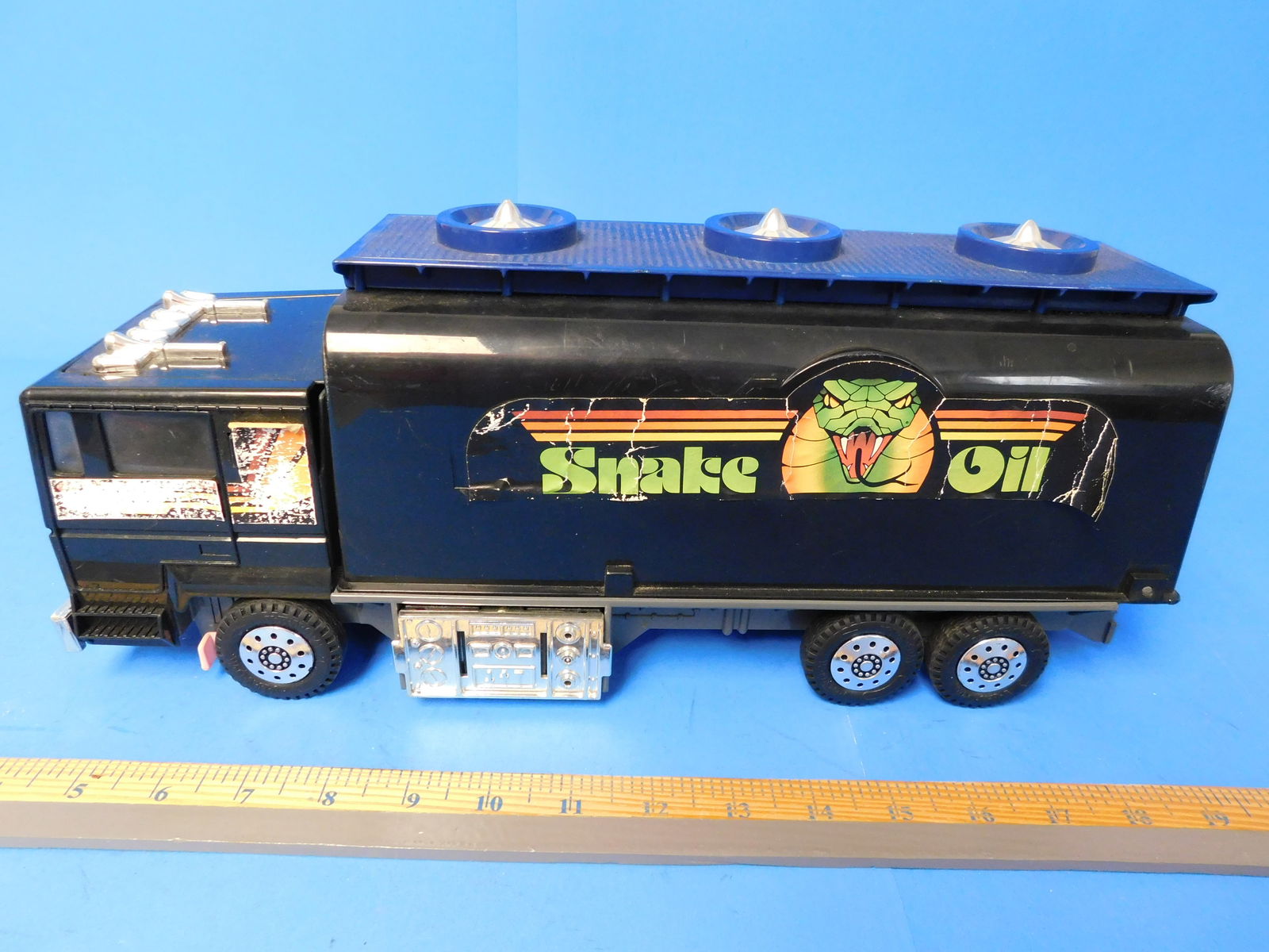 M.A.S.K. MASK Snake Oil Outlaw Tanker Truck: Kenner M.A.S.K. Snake Oil Semi Truck 1986