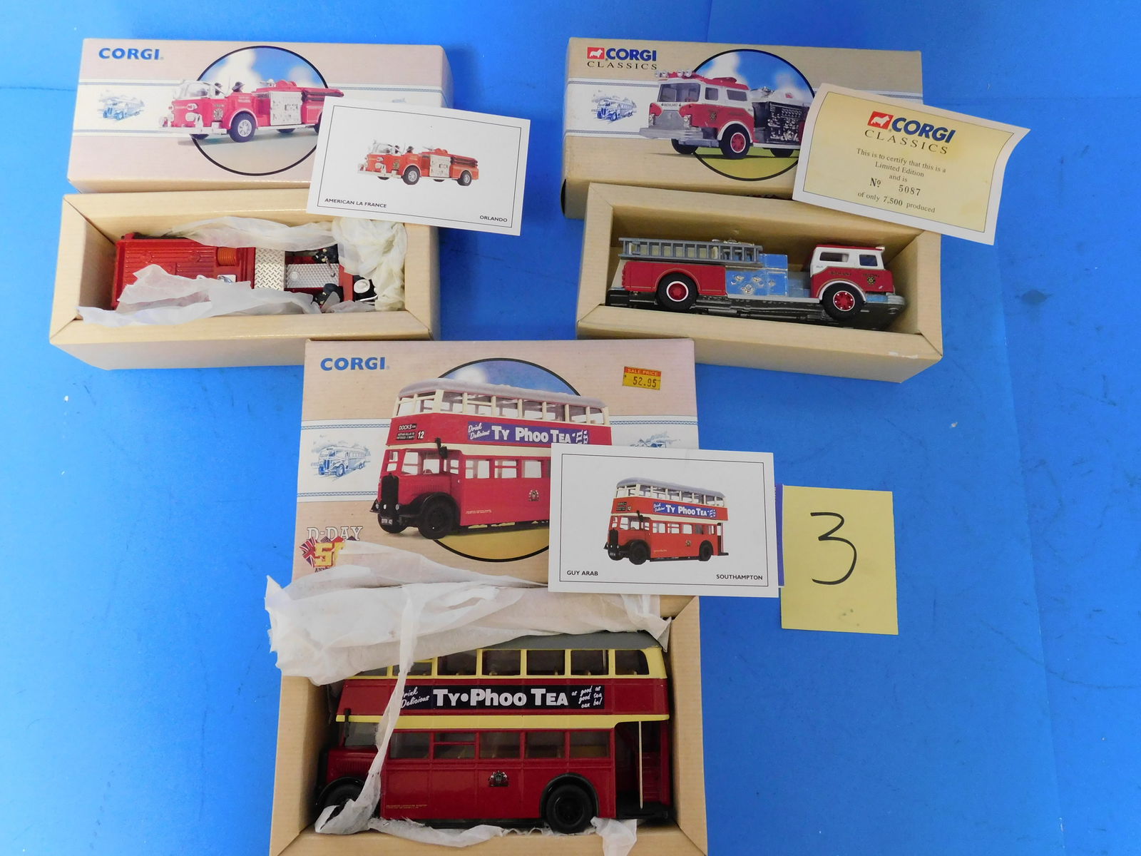 Corgi Fire Truck Pumper Guy Arab Bus Double Decker (1 of 5)