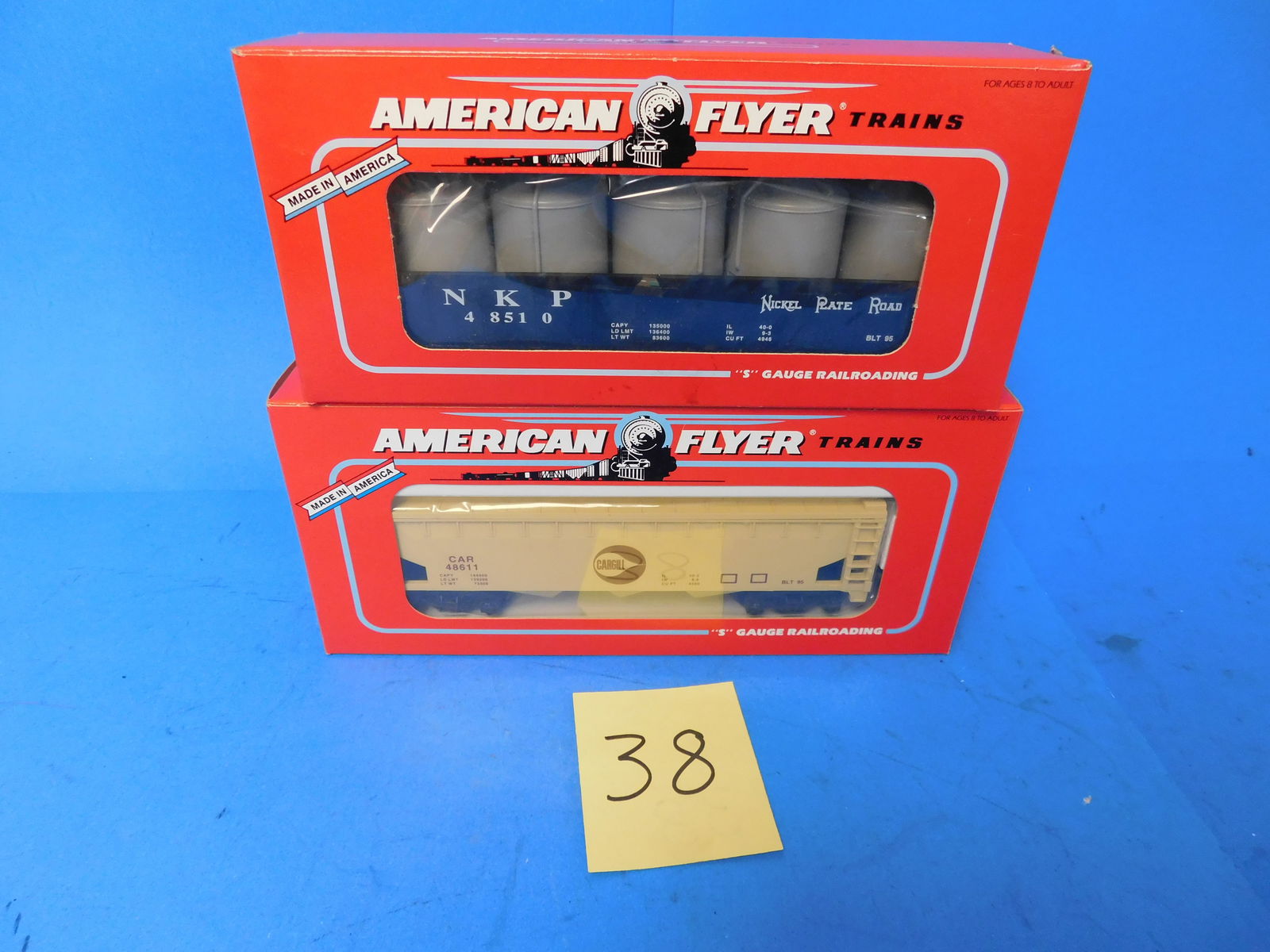 American Flyer by Lionel NKP Hopper and Cargill Center Flow Hopper (1 of 2)