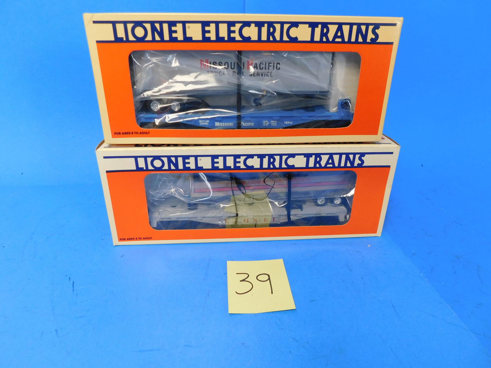 Lionel LLC Rolling Stock. Trailer on Flatcars. 6-16924 6-16910 (1 of 3)