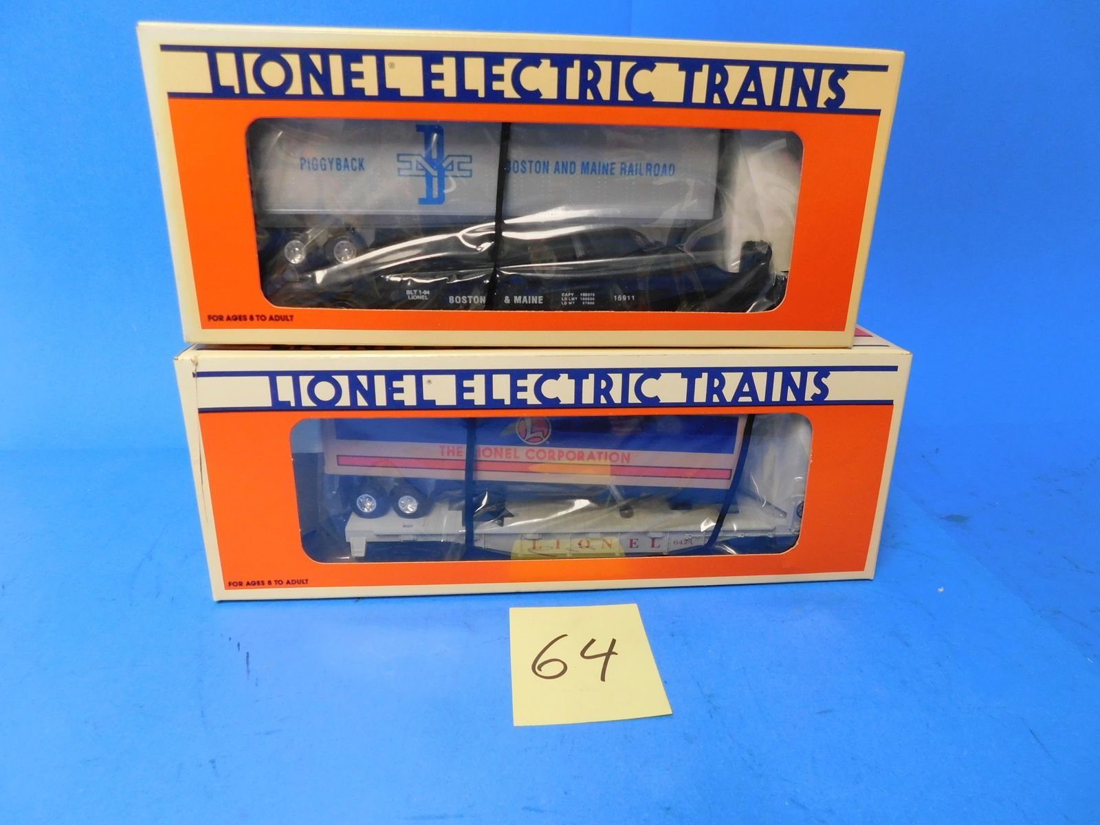 Lionel Trailer on Flatcar Boston and Maine Trailer on Flatcar 6-16924 and 6-16911 (1 of 3)