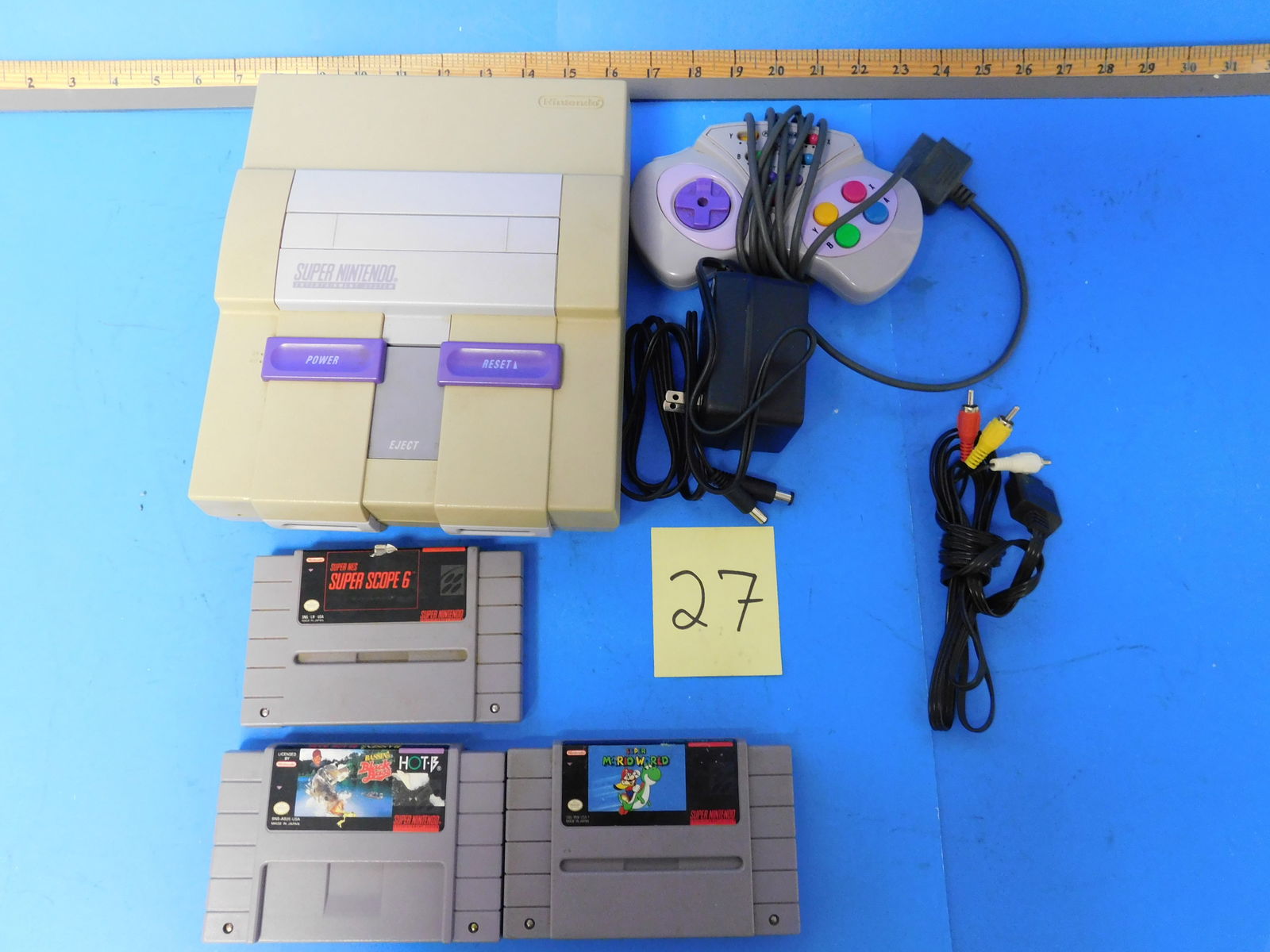 Super NINTENDO Entertainment system (1 of 3)