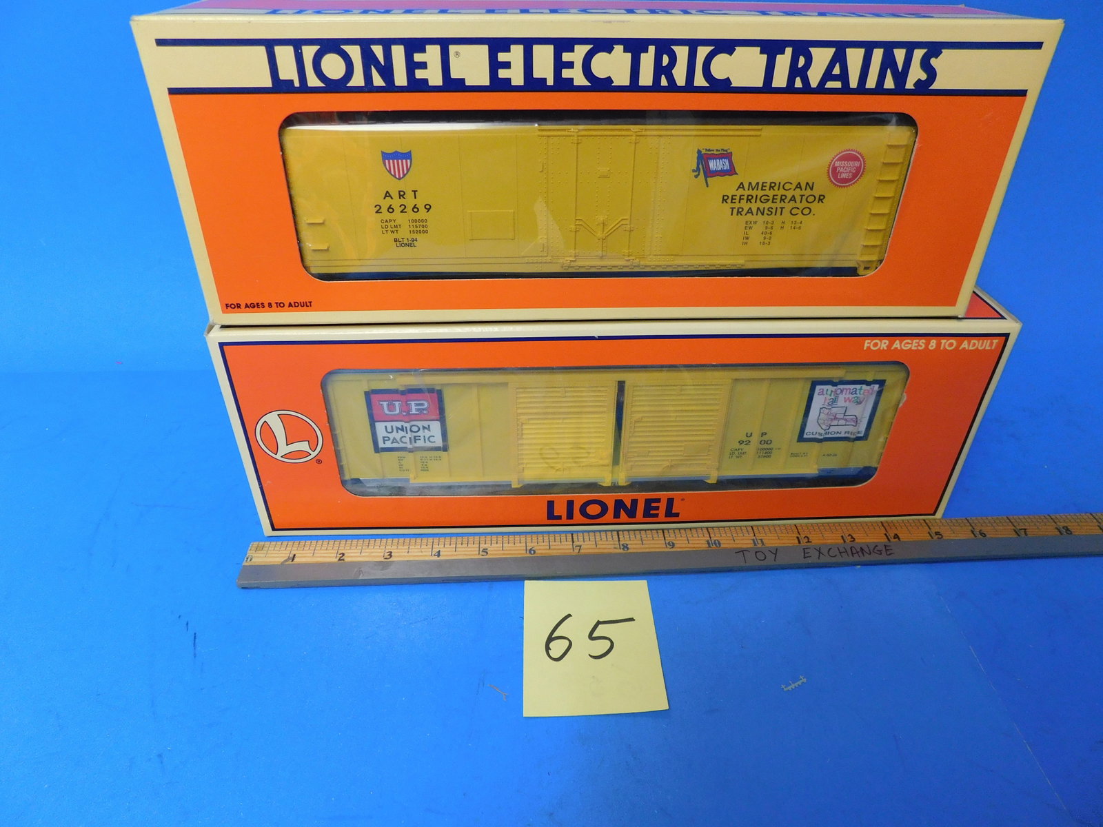 Lionel Reefer Wabasn and UP Boxcar. NIB: Lionel 6-17304 Wabash Reefer and 6-17227 Standar O Union Pacific Double Door Boxcar. New in Box. Old store stock. Shelf wear.