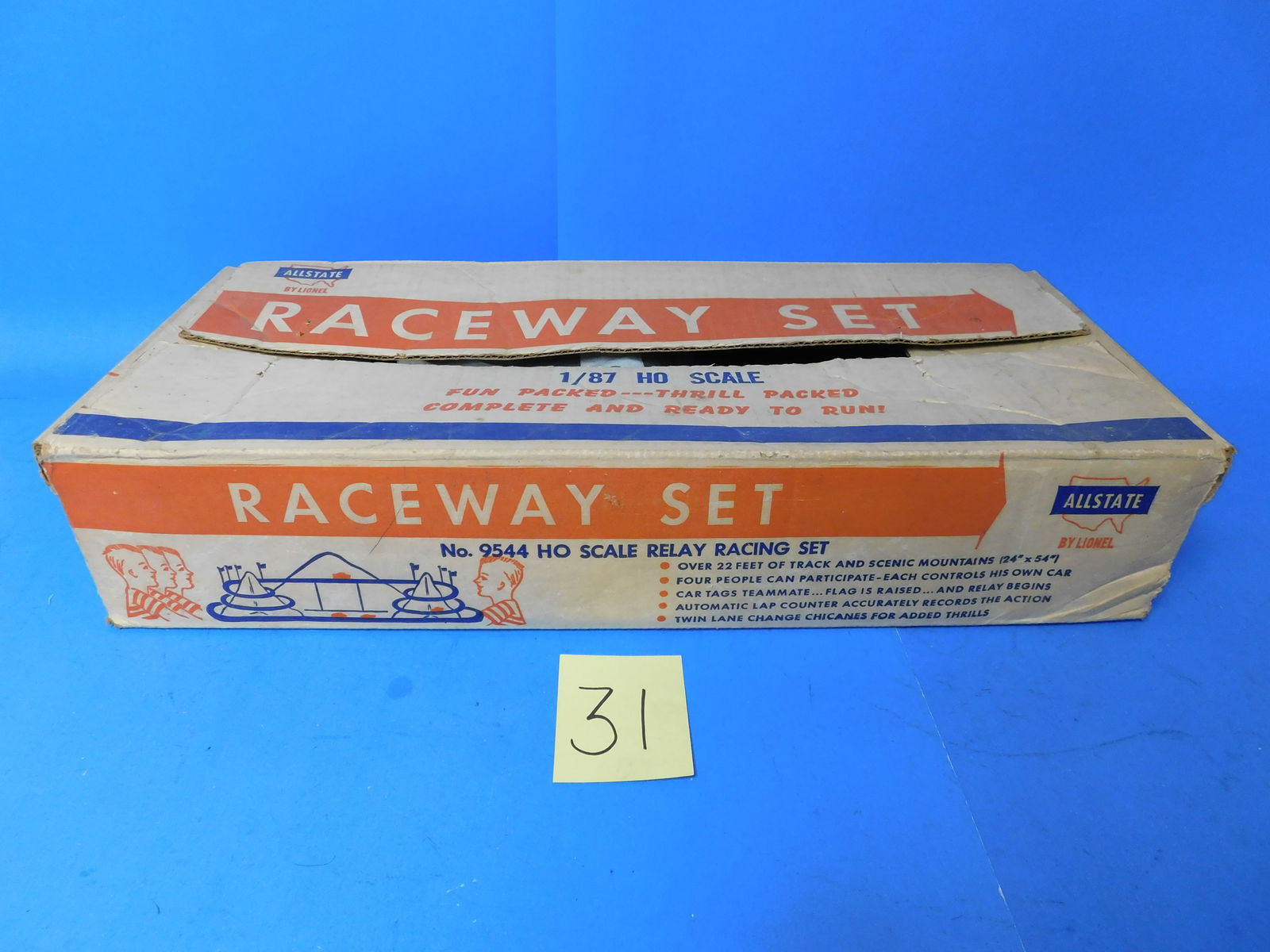 Lionel HO Slot Car Raceway Set with BOX has 2 cars and part (1 of 6)