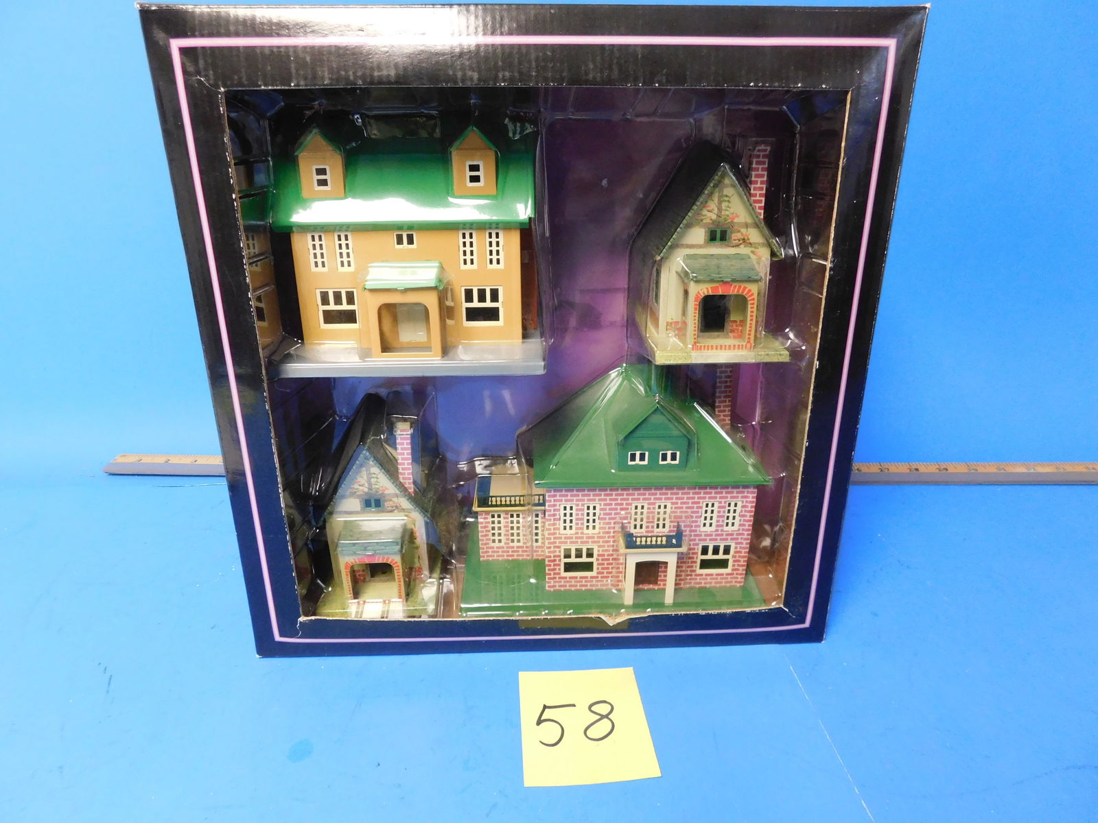 MTH Tinplate #192 Villa Set 10-1110 New in box (1 of 3)