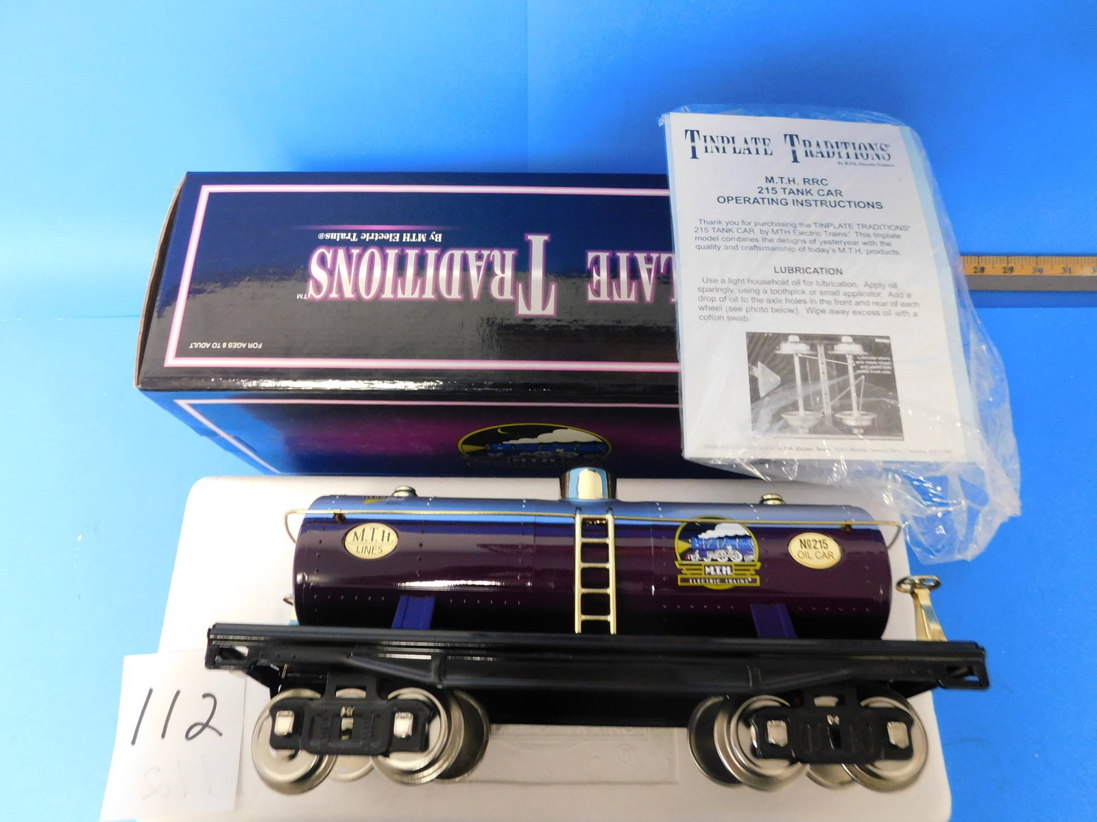 MTH Tinplate Traditions 200 Series Tank Car MTHRRC 10-1127 New in box Standard gauge: MTH Rail Road Club 200 Series Tank Car 10-1127 Standard Gauge new in box