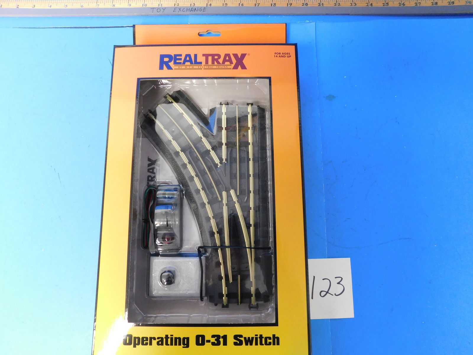 MTH Real Trax O-31 Left Hand Switch (1 of 3)